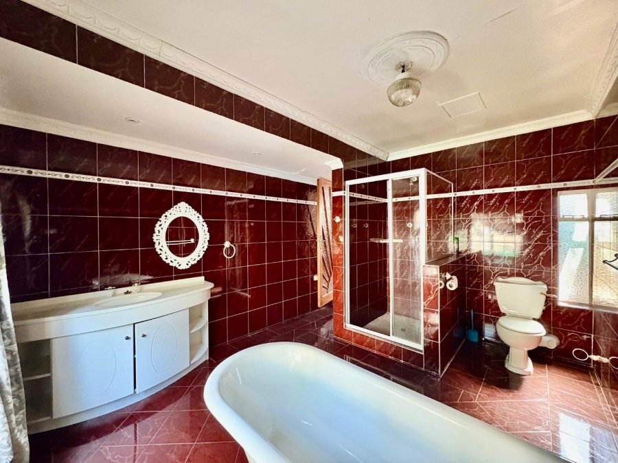 5 Bedroom Property for Sale in Westdene Free State